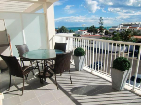 Modern apartment in Vinaròs with sea view and shared pool